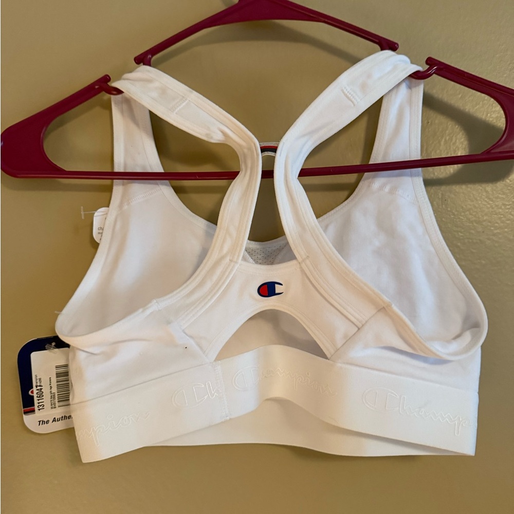 NWT Chsmpion Sports Bra
Size XS Moderate support